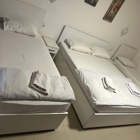 Bed and Breakfast Pansion Kipovi à Tuzla Extérieur photo