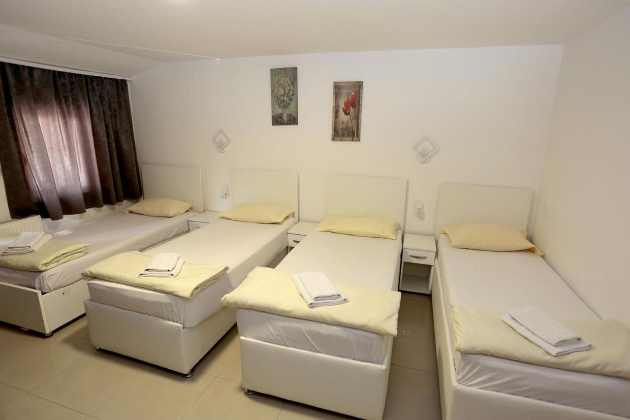 Bed and Breakfast Pansion Kipovi à Tuzla Extérieur photo