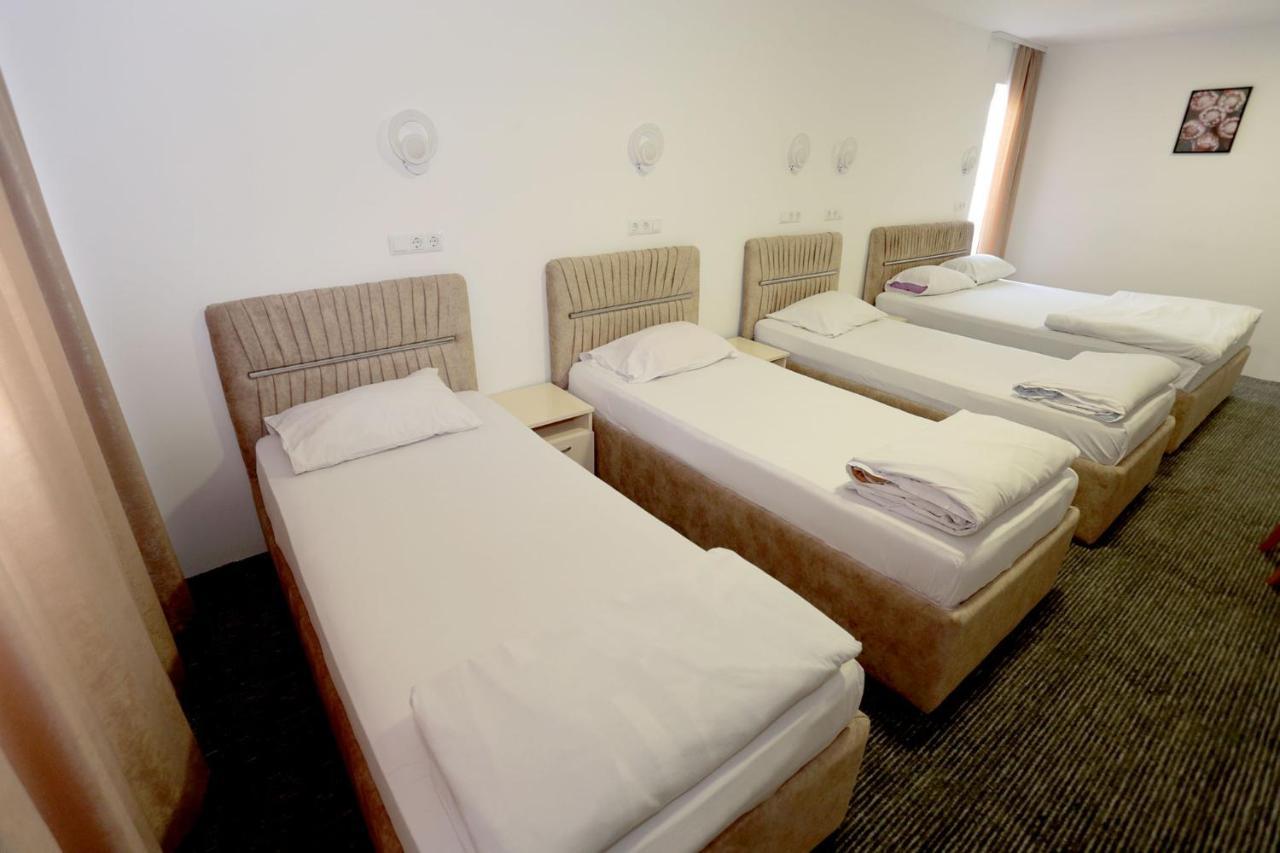 Bed and Breakfast Pansion Kipovi à Tuzla Extérieur photo