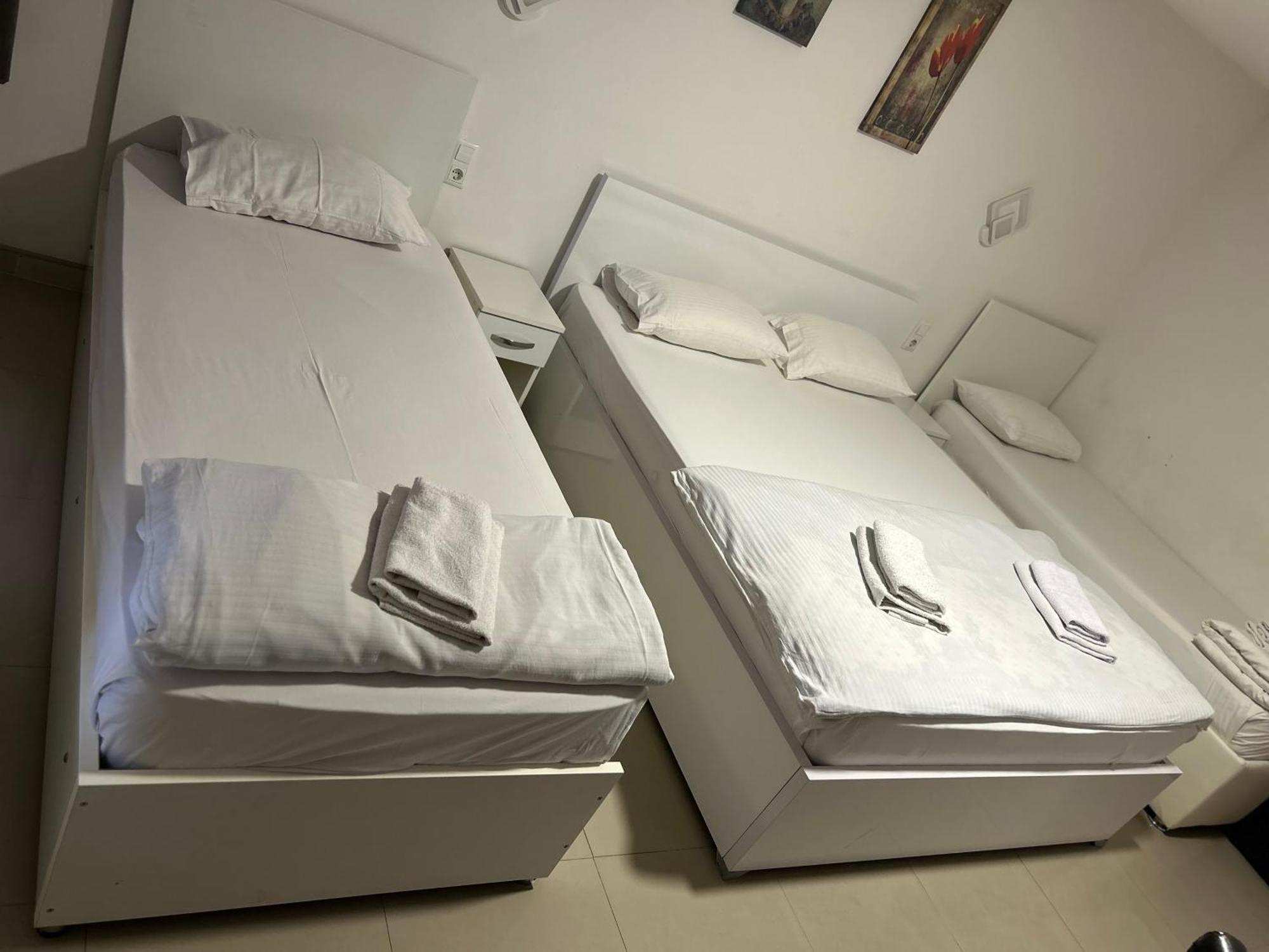 Bed and Breakfast Pansion Kipovi à Tuzla Extérieur photo
