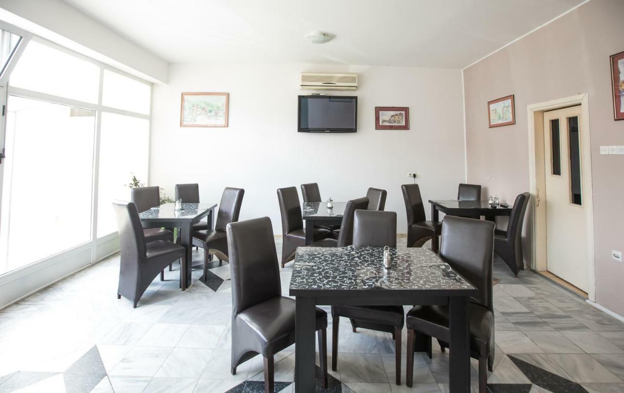 Bed and Breakfast Pansion Kipovi à Tuzla Extérieur photo
