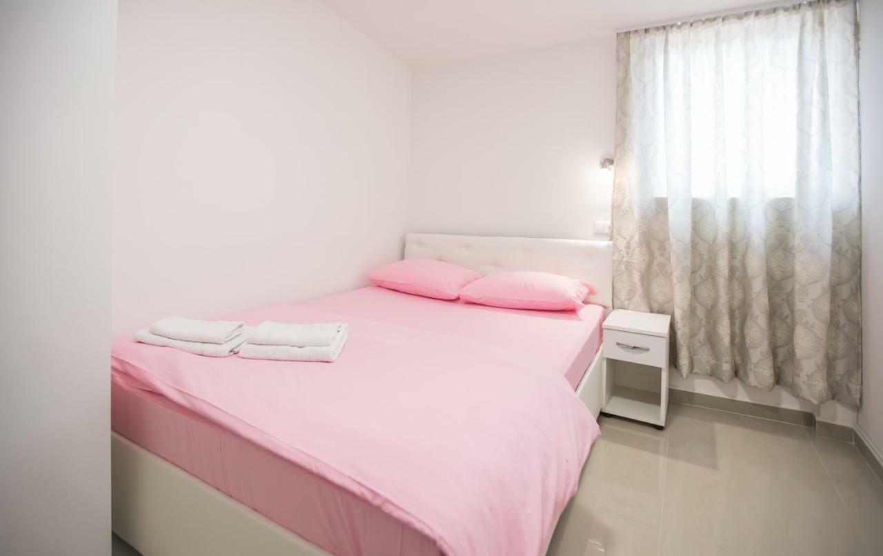 Bed and Breakfast Pansion Kipovi à Tuzla Extérieur photo